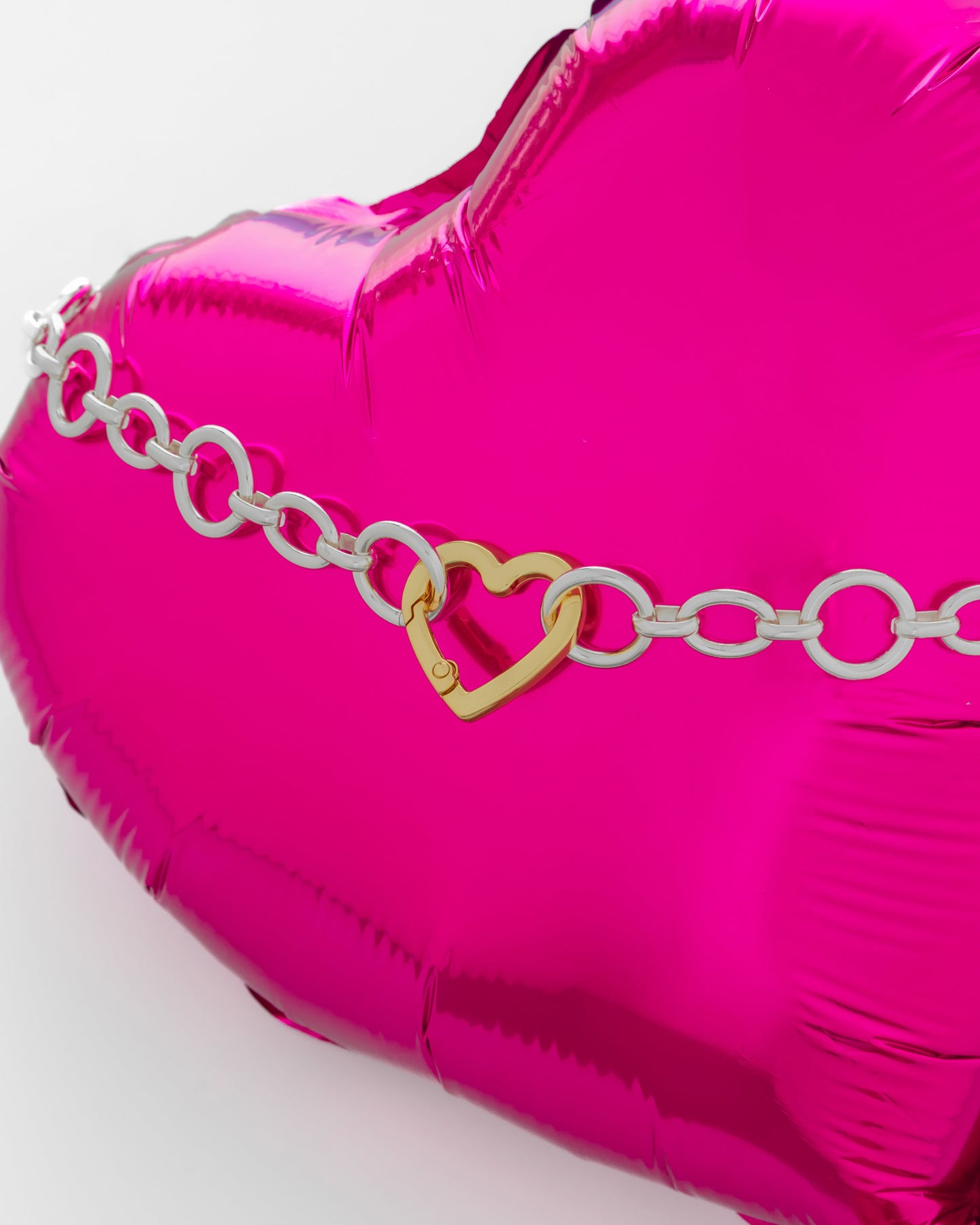 Choker Broche Corazón plateado y doradoBy Jose Y Cami