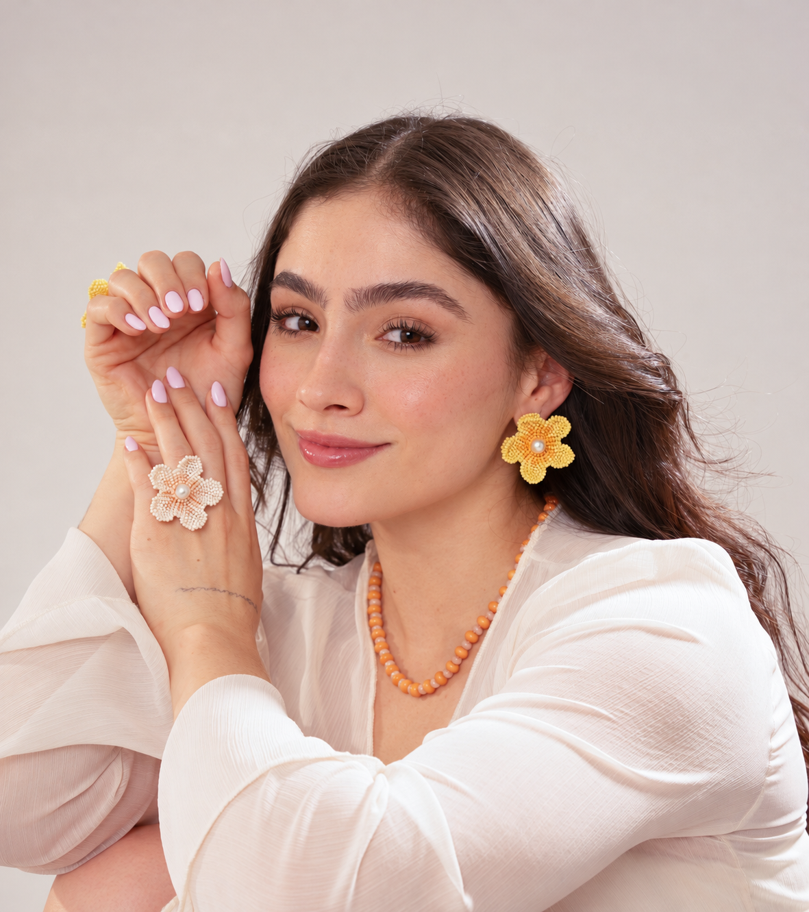 Aretes Flor Tejida Amarilla