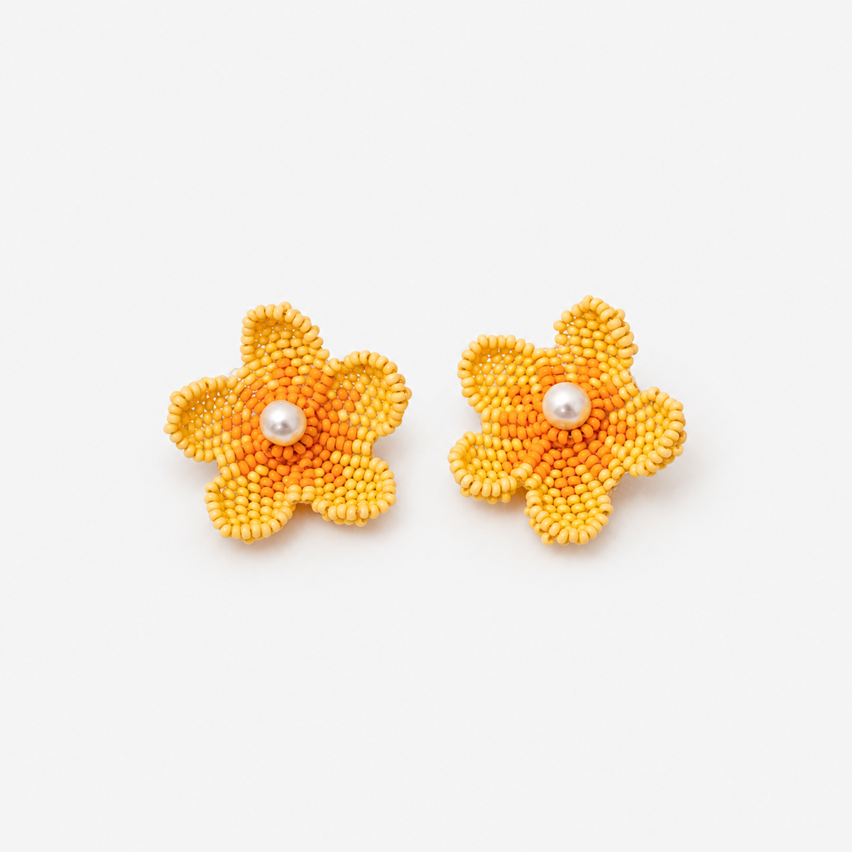 Aretes Flor Tejida Amarilla