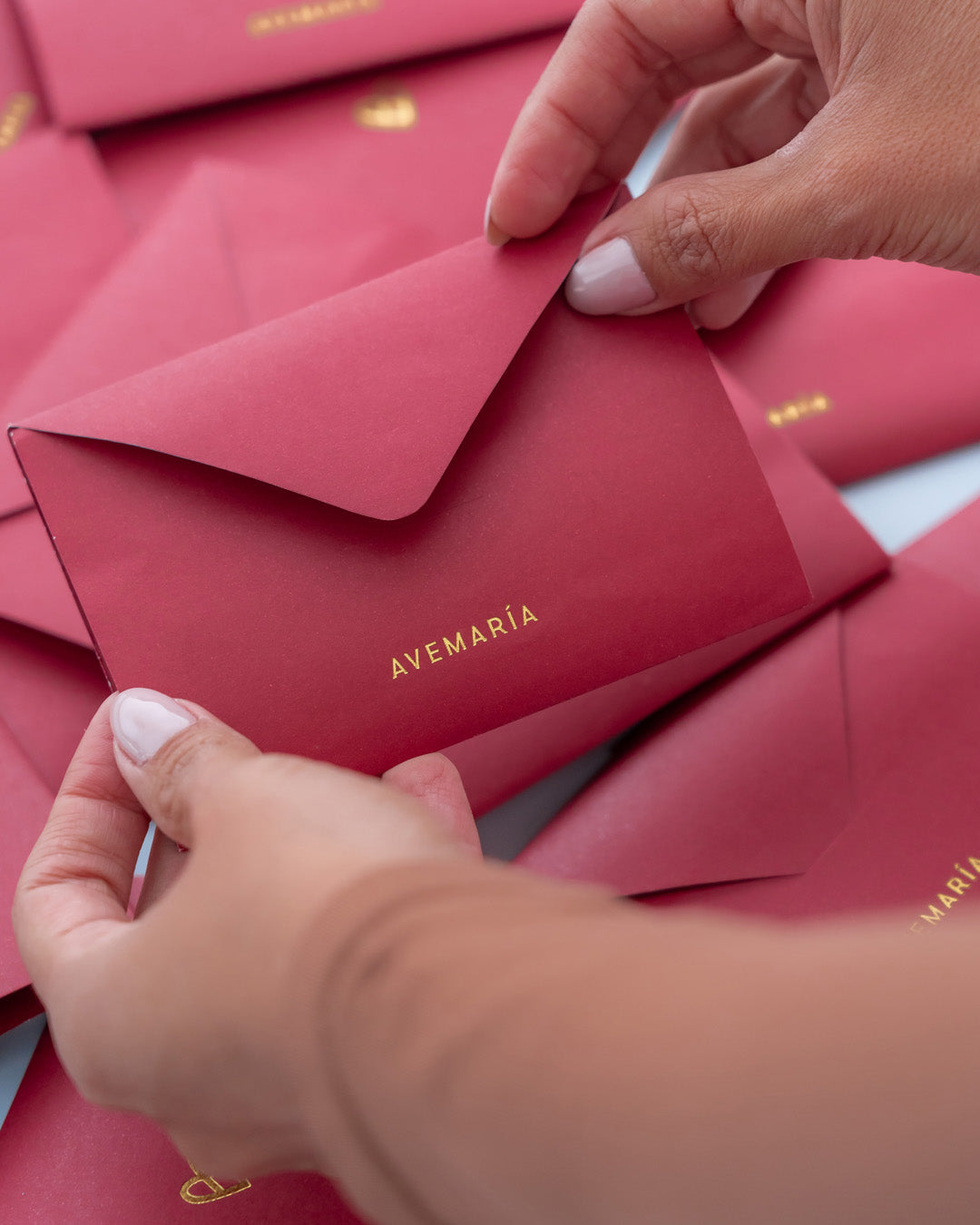 Set X2 Pulseras Cubo Rojo