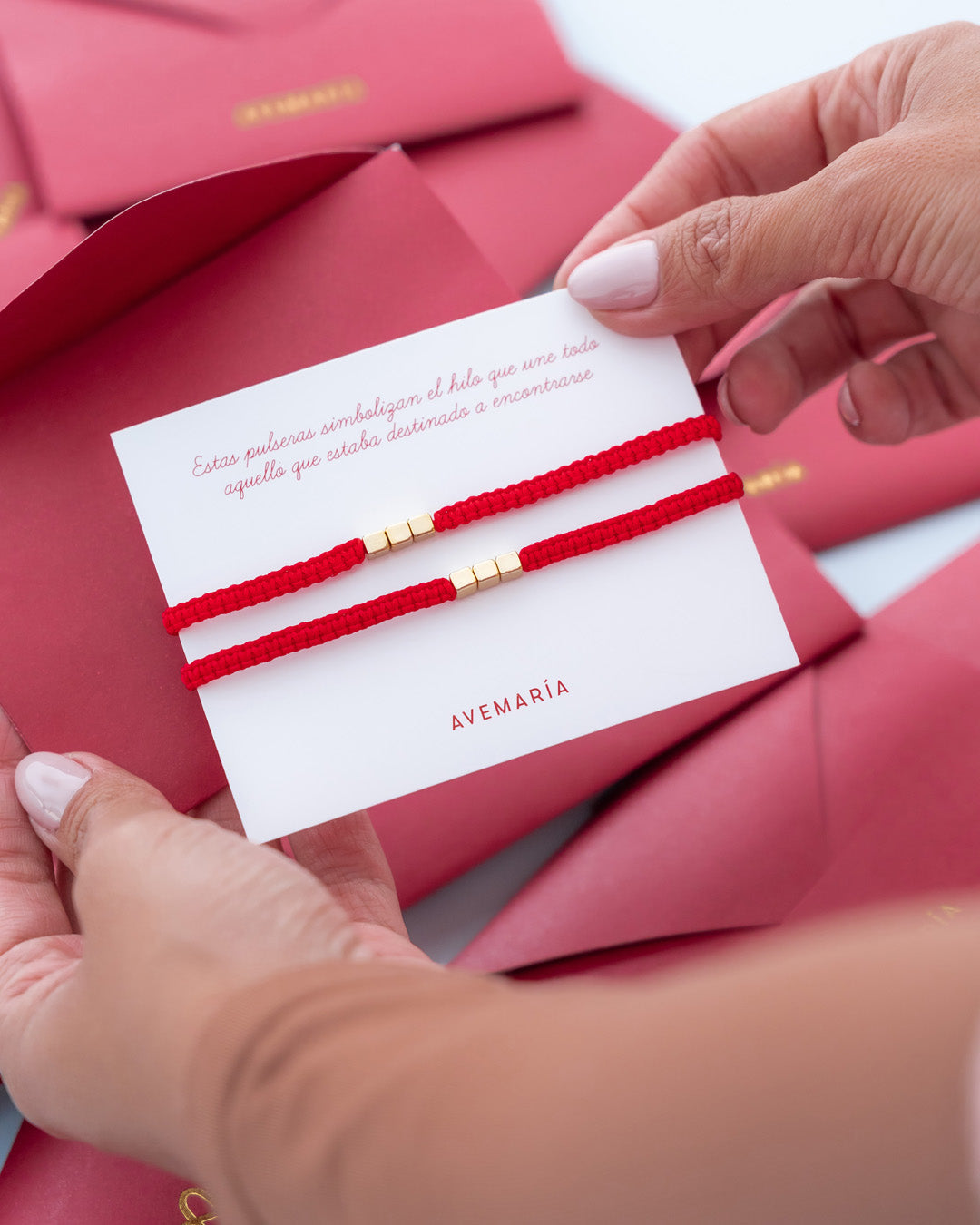 Set X2 Pulseras Cubo Rojo