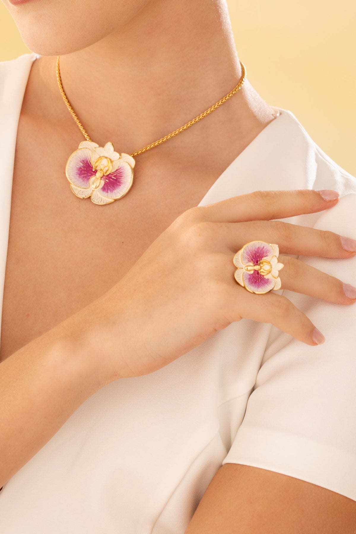 Collar Maxi Orquídea Morado + Aretes