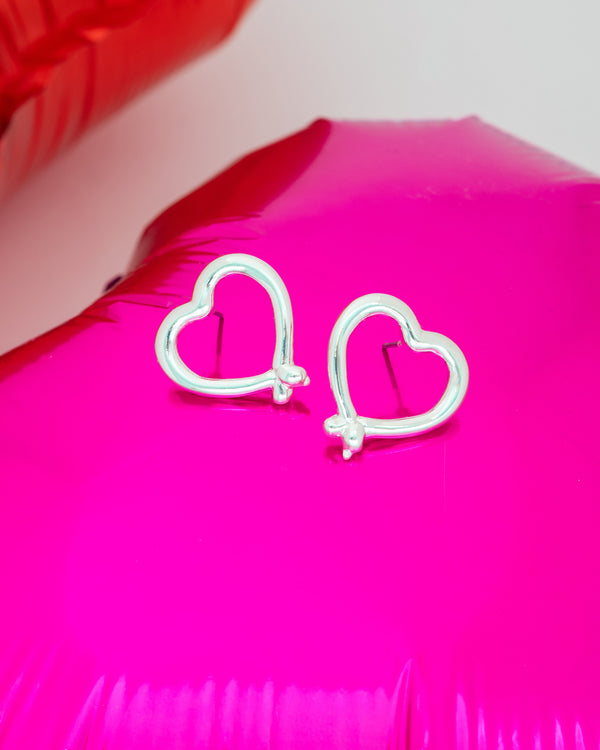 Aretes Corazón Linea Globo plateado By Jose Y Cami