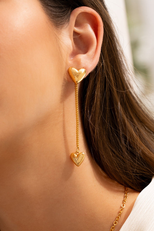 Aretes Cadena Corazón gold