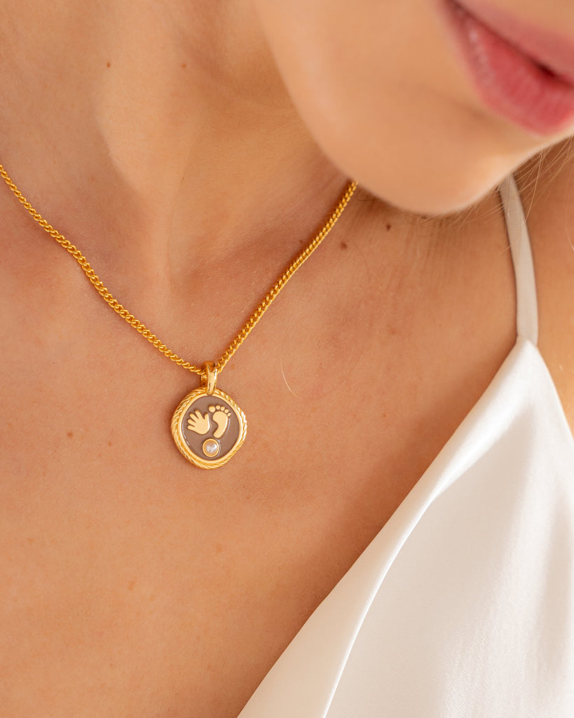 Collar Manito Perla + Aretes Perla