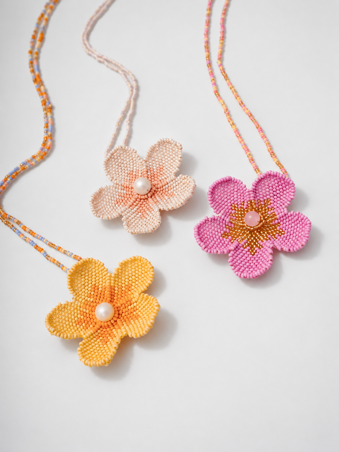 Collar Flor Tejida Lila + Aretes