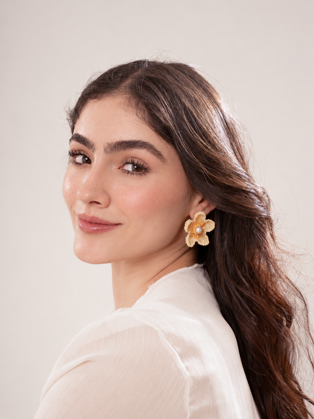Aretes Flor Tejida Amarilla