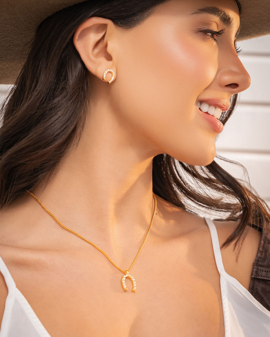 Set Collar + Aretes Herradura Cristales