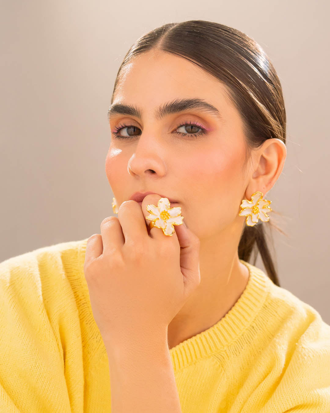 Anillo Maxi Flor Perlados