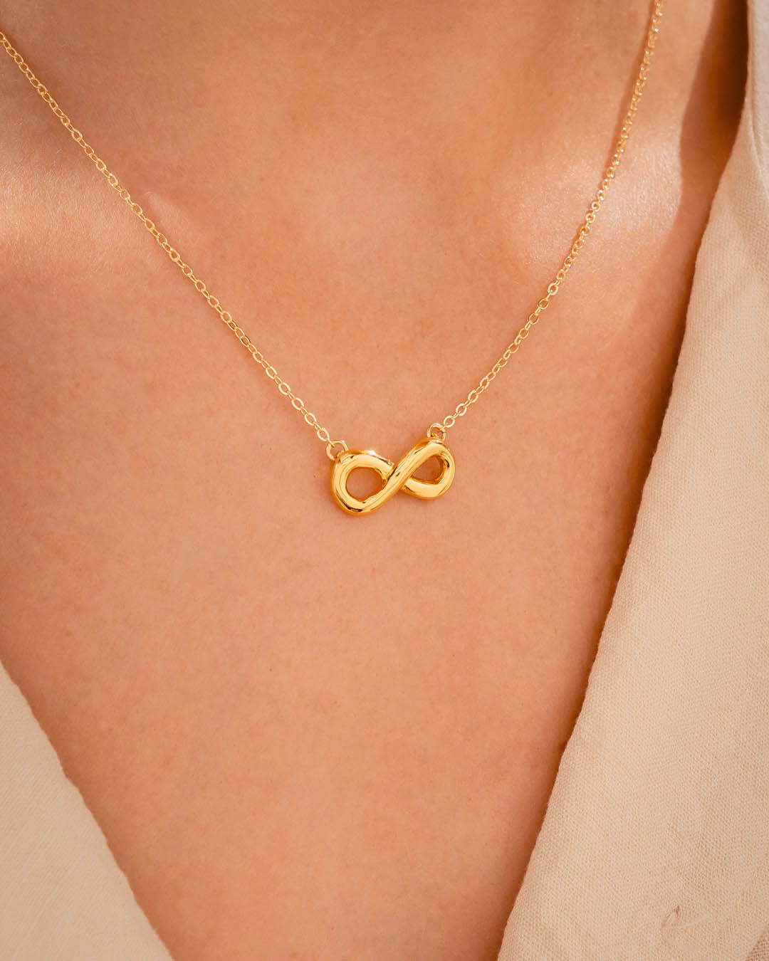 Set Collar + Aretes Infinito