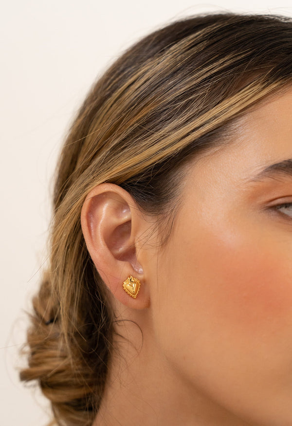 Set Collar + Aretes Sagrado Corazón