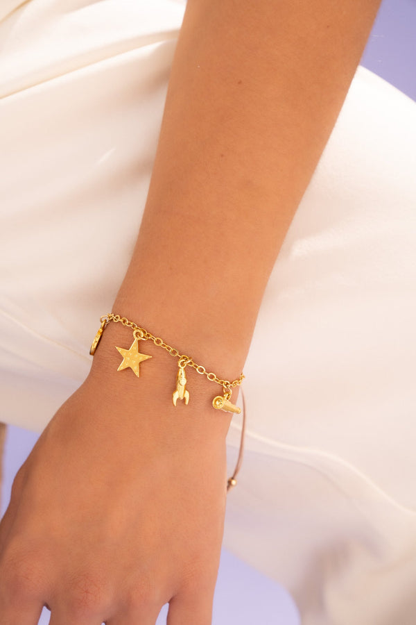 Pulsera Dijes Alcanzar Las Estrellas gold By Issa Vásquez